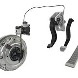 So setzt sich der Kupplungsteil einer herkömmlichen manuellen Schaltung zusammen