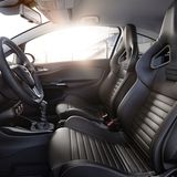 Das Cockpit des Opel Corsa OPC.