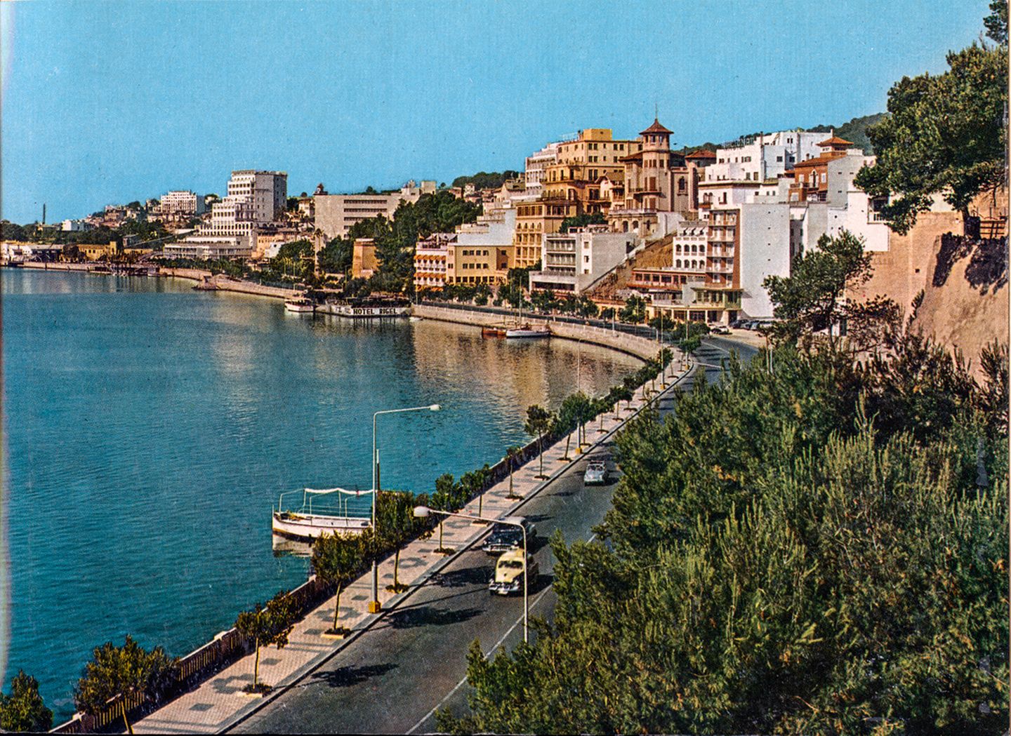 Noch dümpelnde Yachten: Der Passeig Marítim von Palma noch ganz im Dornröschenschlaf zu Beginn der 60er Jahre