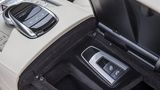 Mercedes S 500 Cabriolet - die Schalter für die Verdeckbetätigung liegen versteckt