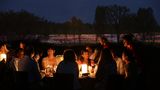 Da die Touren vom Ayers Rock Resort organisiert werden, kann man auch eine Dinner Tour buchen