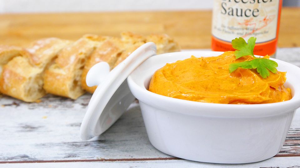 Grillklassiker: Diese Steakhouse-Butter macht jedes Grillfest perfekt