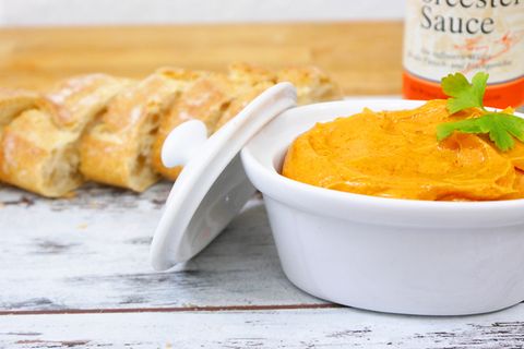 Grillklassiker: Diese Steakhouse-Butter macht jedes Grillfest perfekt