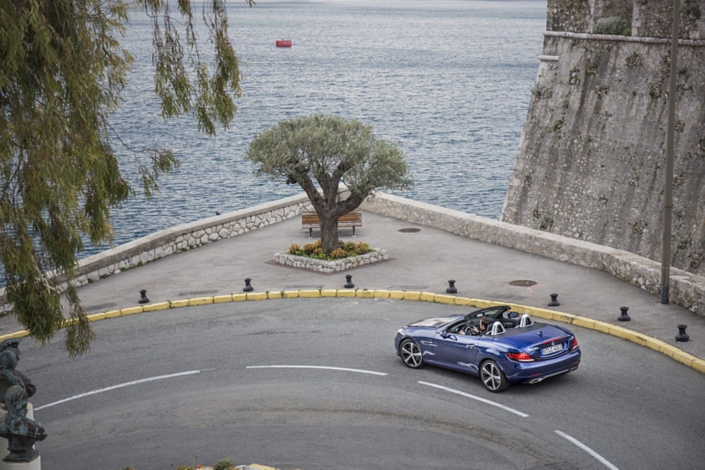 Mercedes SLC 300 - macht Laune in engen Kehren