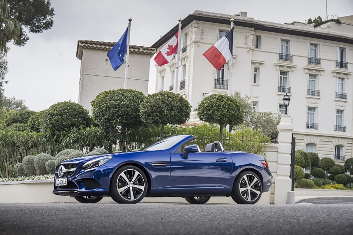Mercedes SLC 300 - das Dach öffnet nunmehr bis 40 km/h