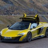 Das dreiteilige Dach lässt sich bis Tempo 40 bedienen.