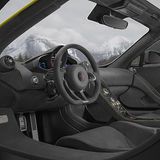 Das Cockpit des McLaren 675LT Spider.