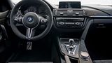 Das Cockpit des BMW M4 GTS.