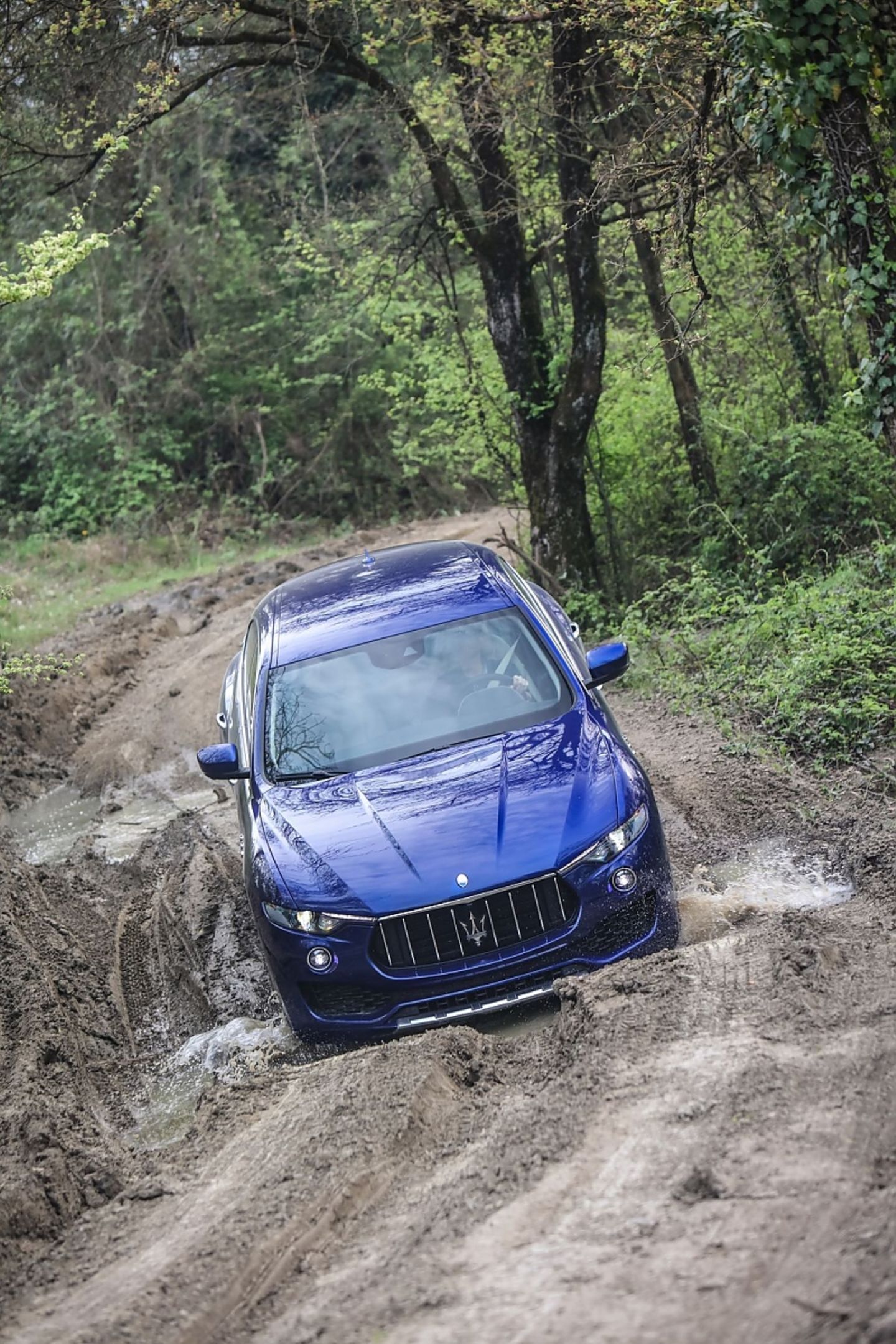 Der Maserati Levante kommt auch im Gelände gut klar