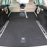 Die Ladefläche ist eben