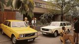 Volvo 144 links und Volvo 145 rechts im Jahr 1972