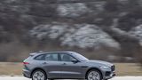 Die Höchstgeschwindigkeit beträgt 250 km/h