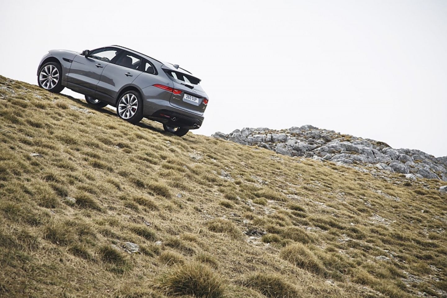 Bei der Entwicklung des Allrad-Antriebs halfen die Land-Rover-Kollegen