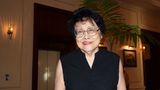 Ma Thanegi im The Strand Hotel