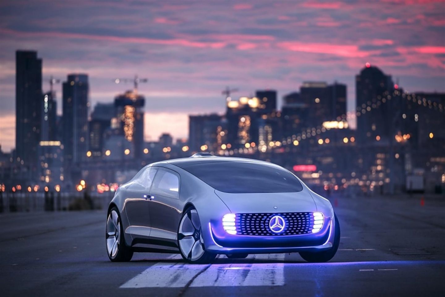 Der Mercedes F 015 Luxury in Motion von außen