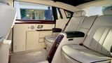 Hinten muss genug Platz sein, wie hier beim Rolls-Royce Phantom (langer Radstand)