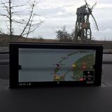 Audi Q7 3.0 TDI Quattro - der Bildschirm fährt nach wie vor aus und ein