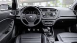 Das Cockpit des Hyundai i20 Active.