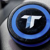 Blau: Polizei oder eine mobile Radarfalle ist in Reichweite.