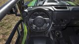 Das Cockpit wirkt konventionell