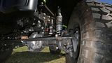 Das Fahrwerk sorgt dafür, dass der Jeep Trailcat Concept nicht die Bodenhaftung verliert