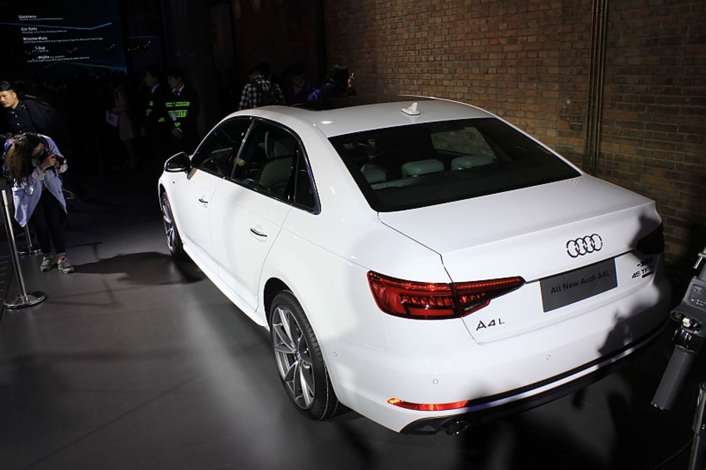 Audi A4 L