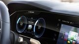 Die Curved Interaction Area feiert ihre Weltpremiere im VW T-Prime Concept GTE.