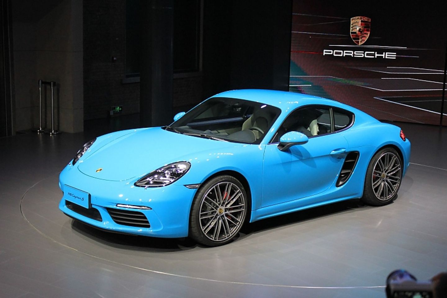 Porsche 718 Cayman S