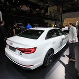 Audi A4 L 45 TFSI quattro