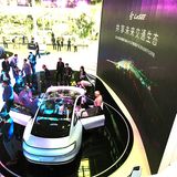 Das Glasdach reicht von vorn bis hinten.