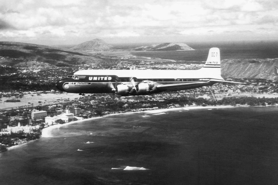 Follow Me: Eine Douglas DC-7 von United Copyright: Picture-Alliance Follow Me: Eine Douglas DC-7 von United Copyright: Picture-Alliance