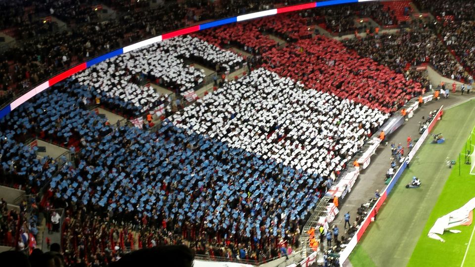 Last Call: Respekt vor den Opfern von Paris vor, während und nach dem Spiel
