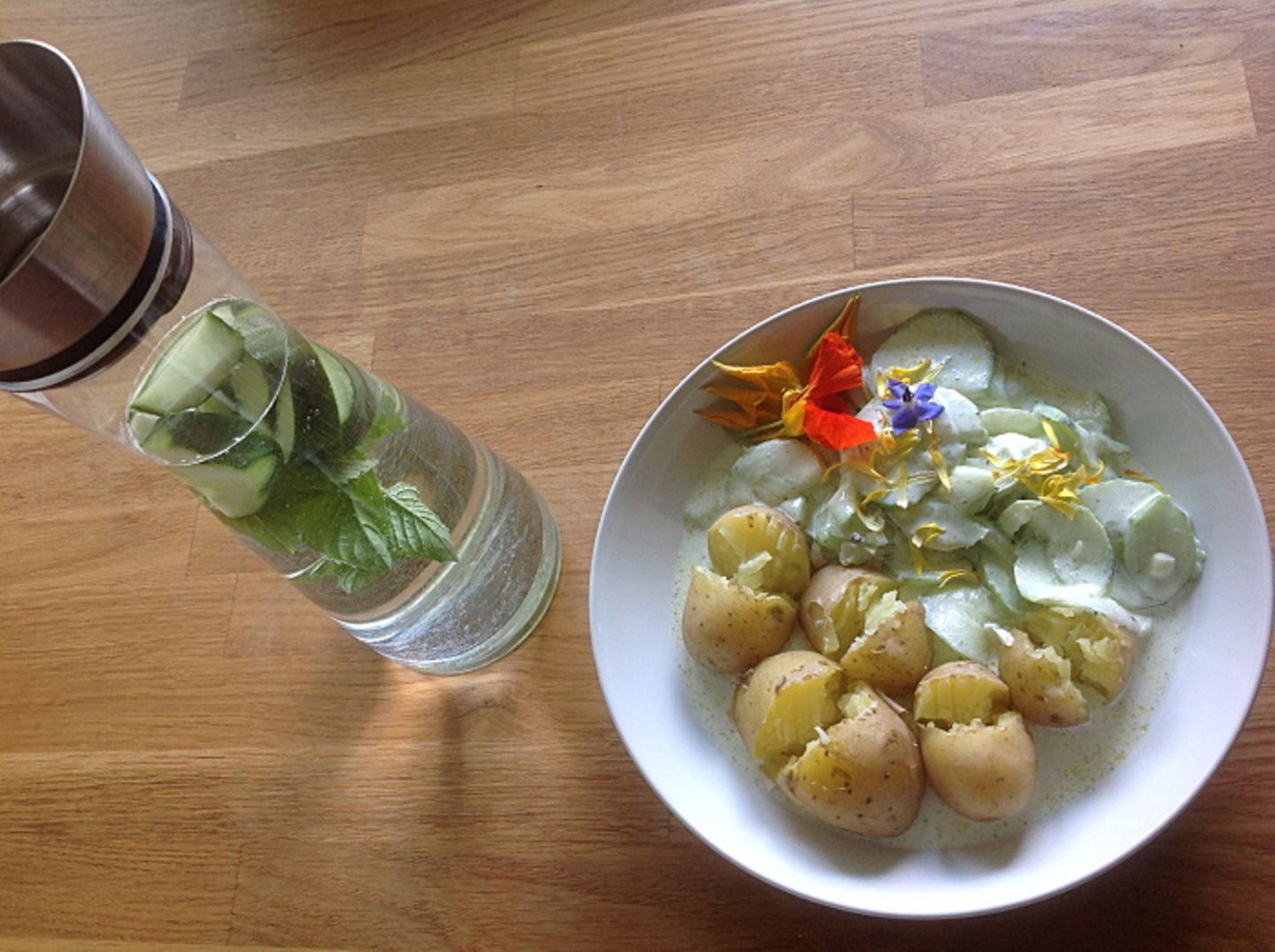 Gutes aus dem Küchengarten: Sommerrezept: Saure Rahm-Gurken