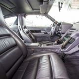 Feines Leder und bequeme Sportsitze verwandeln das Interieur zur Wohlfühl-Oase