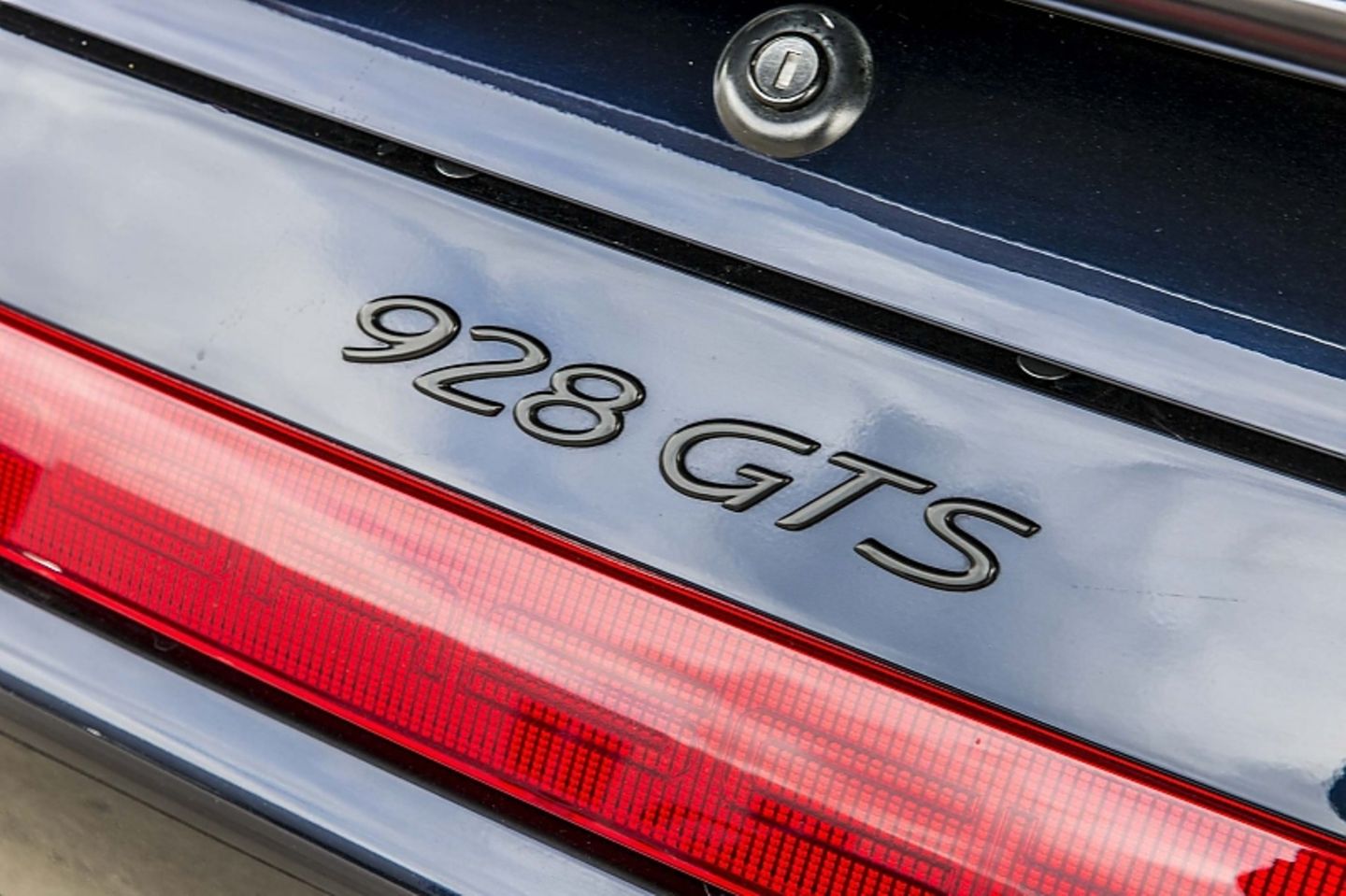 Dieses Modell ist der letzte gebaute Porsche 928 GTS