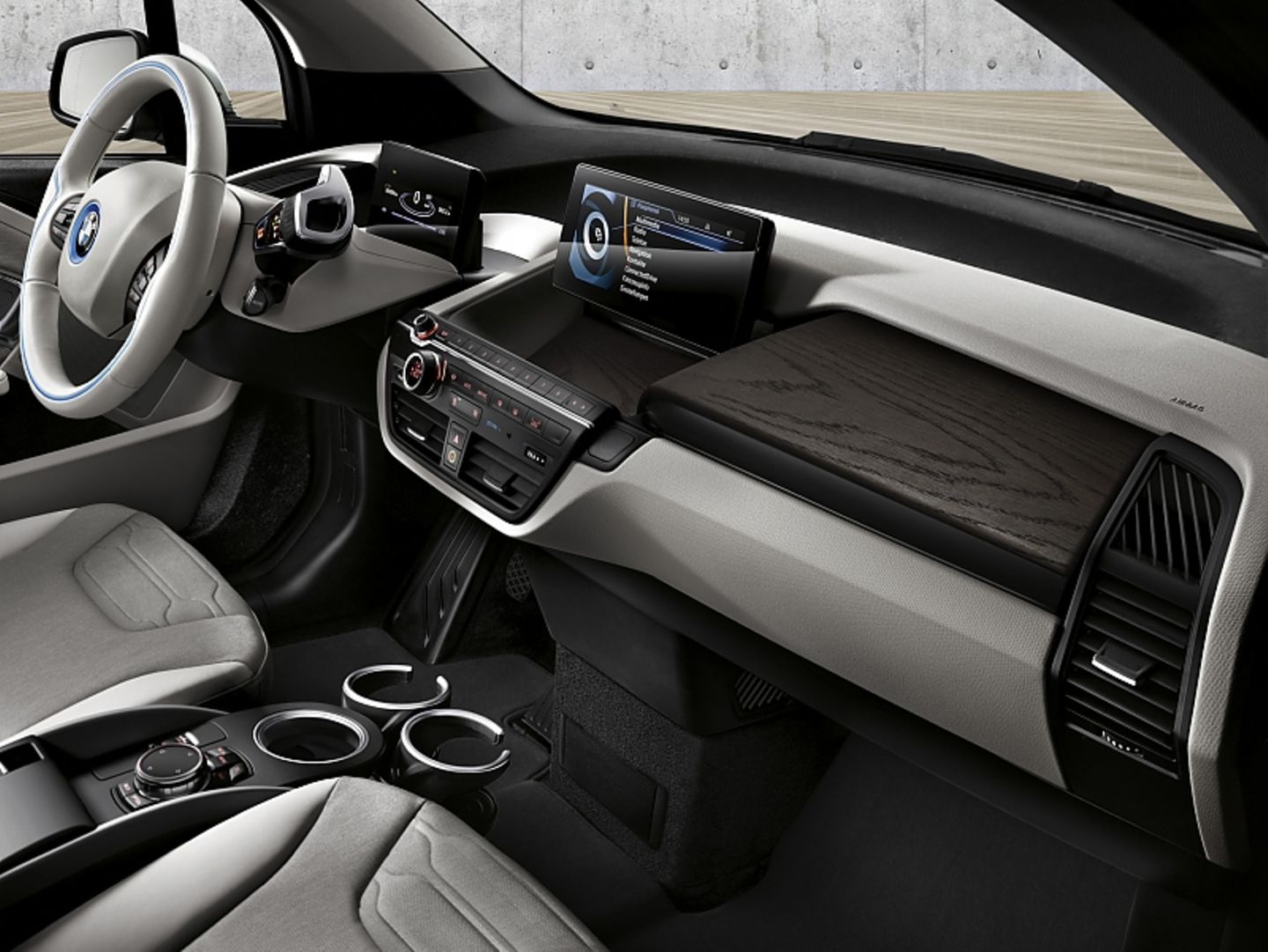 BMW i3 2016 - auch das Cockpit wurde nicht angefasst