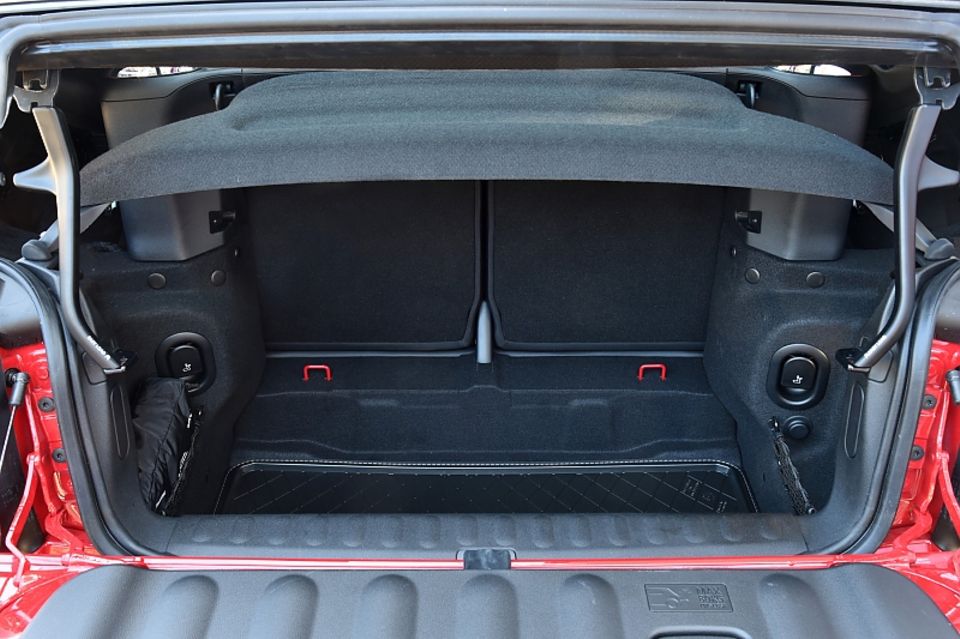 Mini John Cooper Works Cabrio Mini John Cooper Works Cabrio