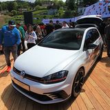 Der stärkste Serien GTI der Welt feiert seine Weltpremiere: der 310 PS starke Clubsport S.
