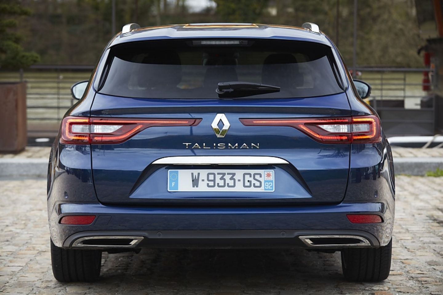 Der Renault Talisman Grandtour ist 2,08 Meter breit,...