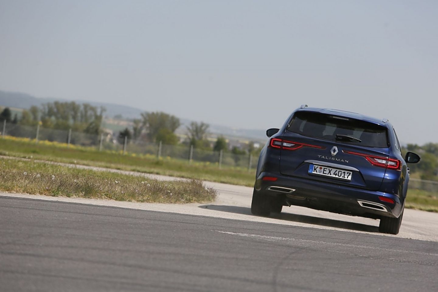 213 km/h ist er schnell.