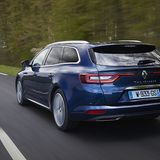 Dank dynamischer Allradlenkung ist er wendiger als manch Konkurrent.