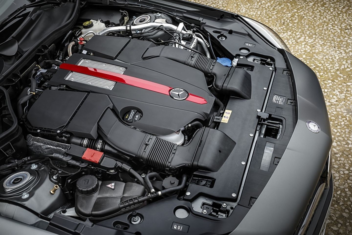Mercedes AMG SLC 43 - nunmehr sechs statt acht Zylinder und 367 statt 422 PS - kein Gewinn