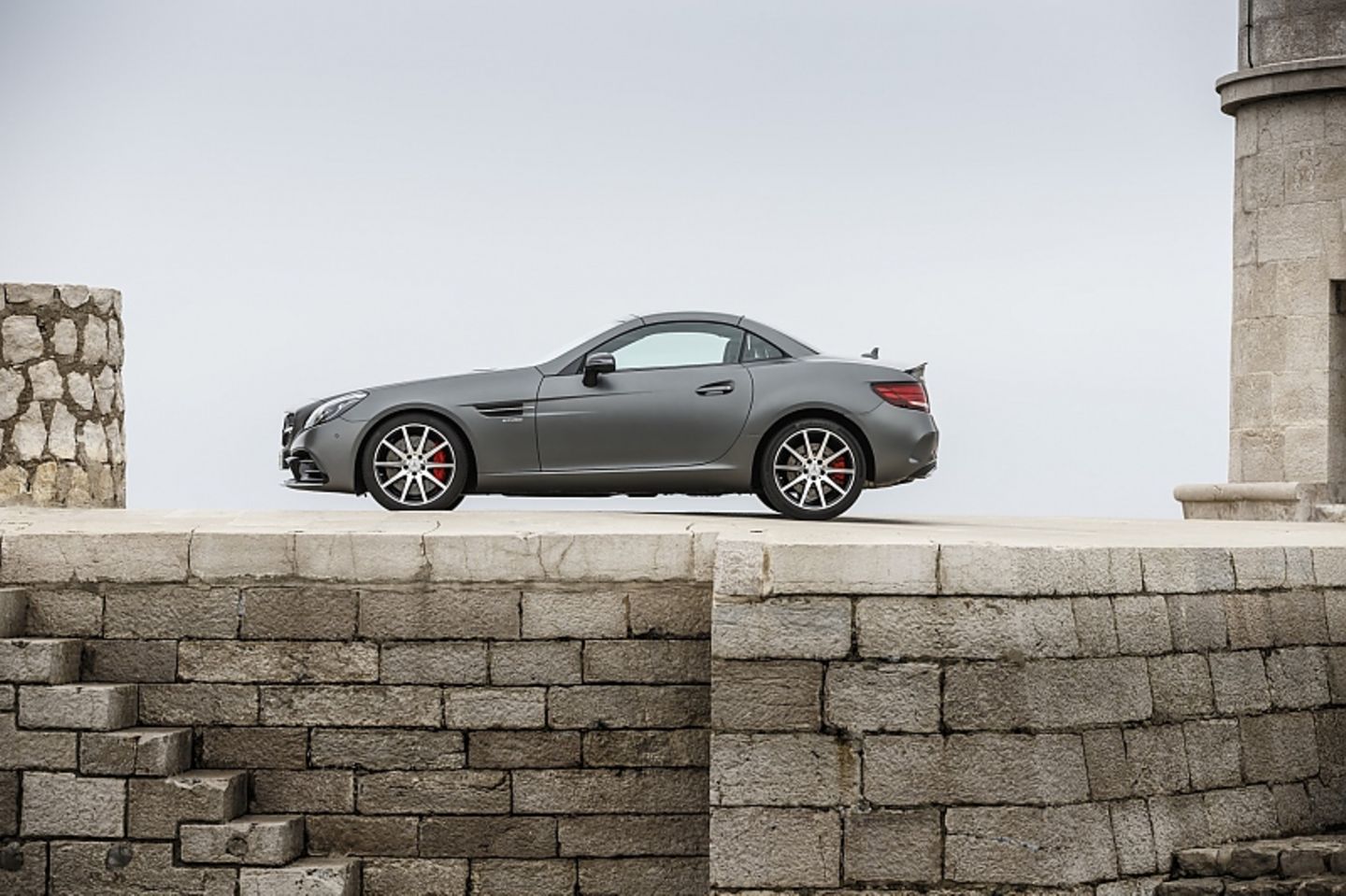 Mercedes AMG SLC 43
