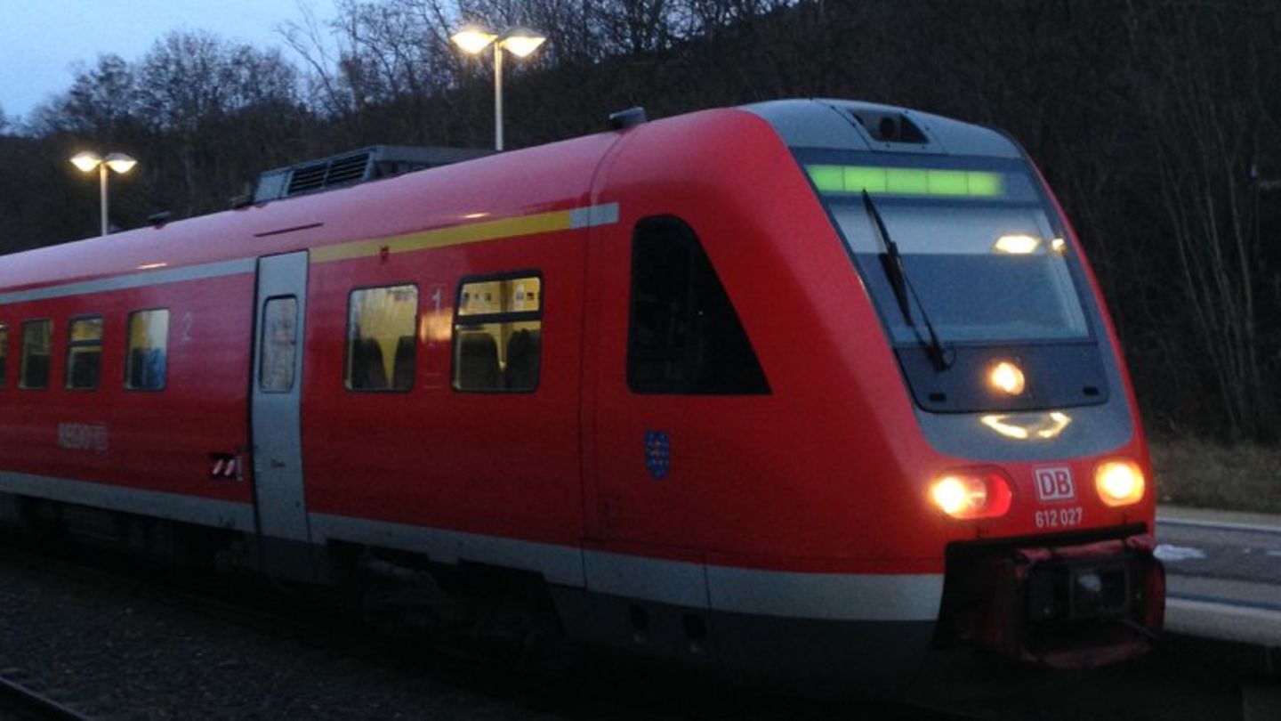 Neulich im Auto: Zug mit Tücken: Die Linie RE 7 der Deutschen Bahn
