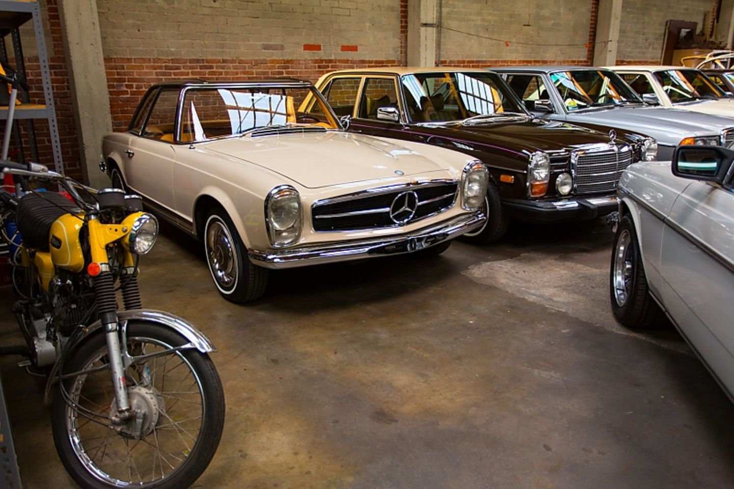 Mercedes Motoring - da hat sich auch einmal eine Pagode hereingeschlichen