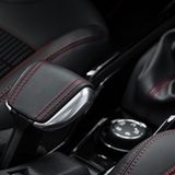 Die Handbremse schaut sehr interessant aus.