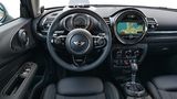 Das Cockpit des Mini Cooper SD Clubman All4