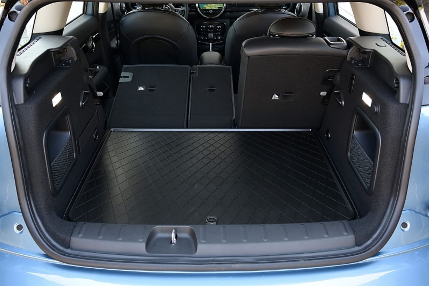 Mini Cooper SD Clubman All4 - der Laderaum schluckt mindestens 360 Liter