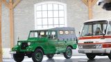 Seltene Autos, wohin das Auge blickt: ein Mazda Pathfinder XV 1 (links) und ein Park Way (Baujahr 1974)