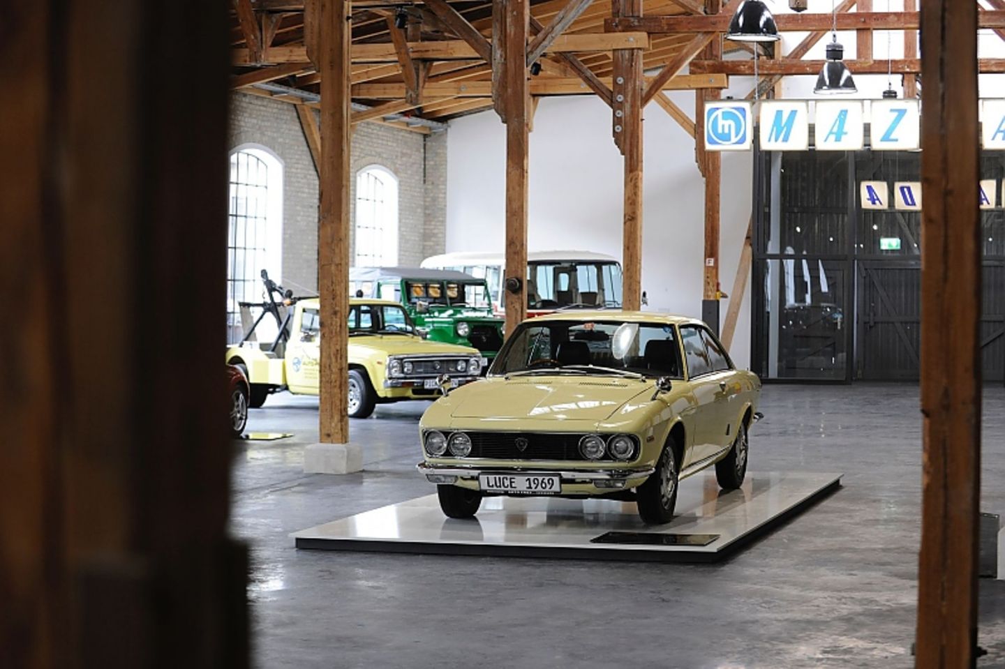 Klassisches Vier-Augen-Gesicht: Der Mazda Luce